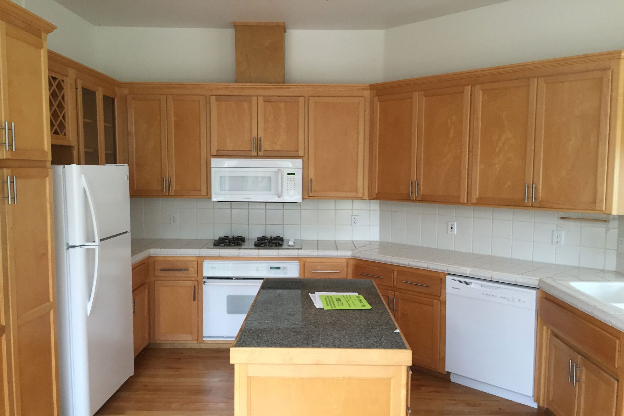 Original kitchen photo before transformation