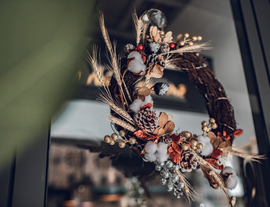 Simple and elegant Christmas decorations with fake berries and sticks