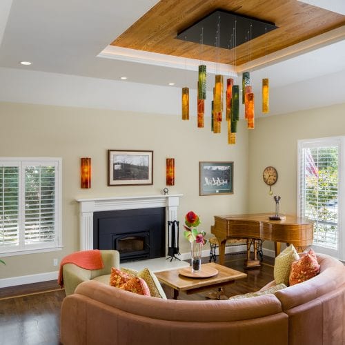 Living room with hanging glass lights